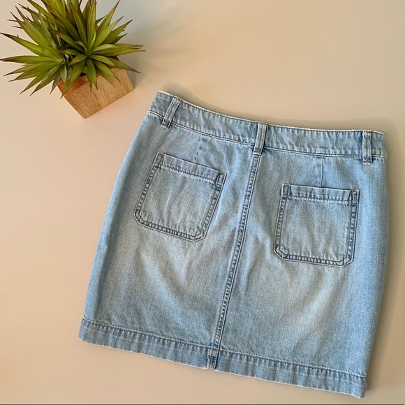 LOFT Light Wash Denim Miniskirt - Picture 5 of 8